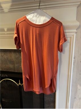 Cupio Short Sleeve Tee in Burnt Orange